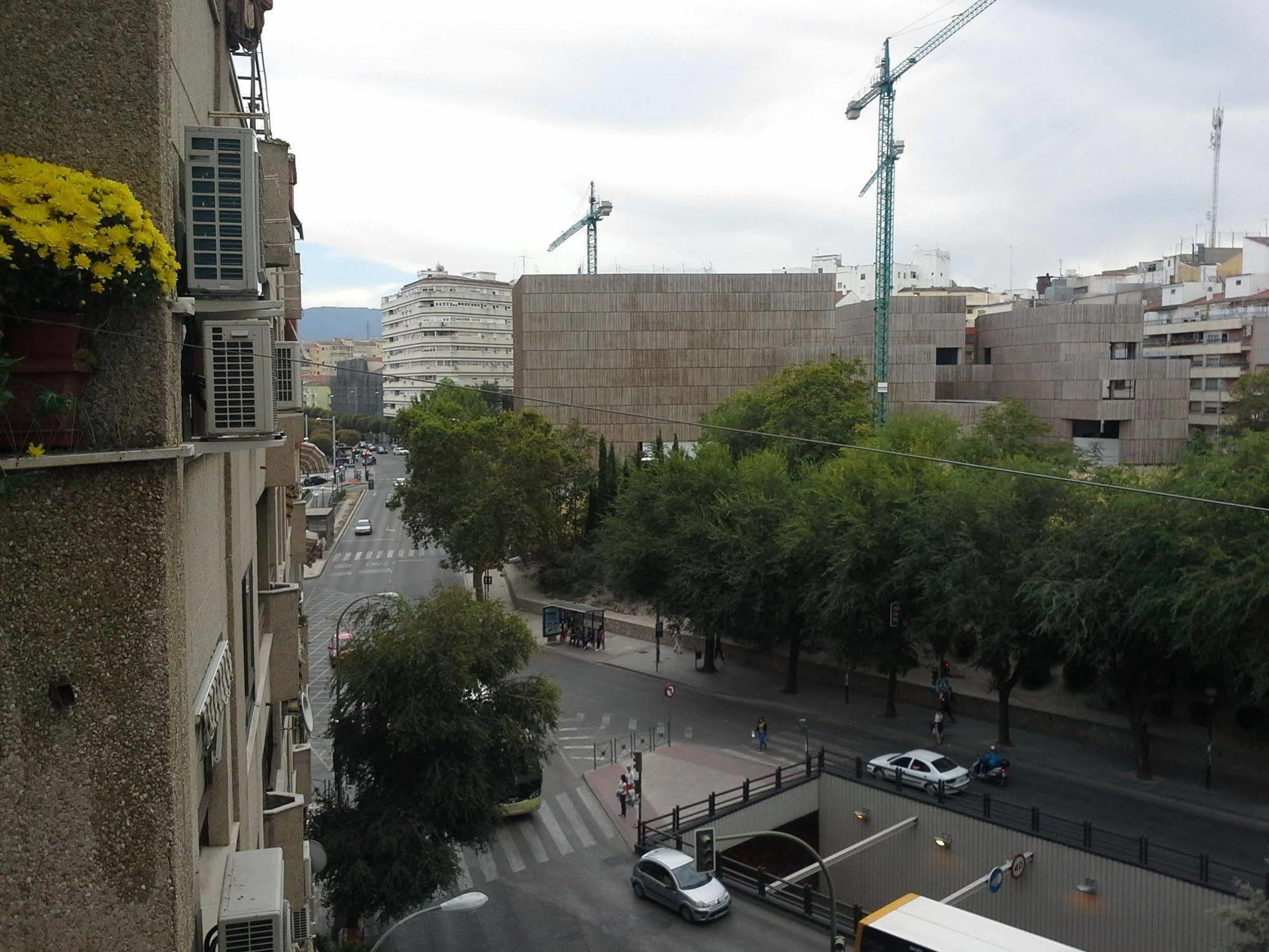 Iberos Jaen Acomodação com café da manhã Exterior foto