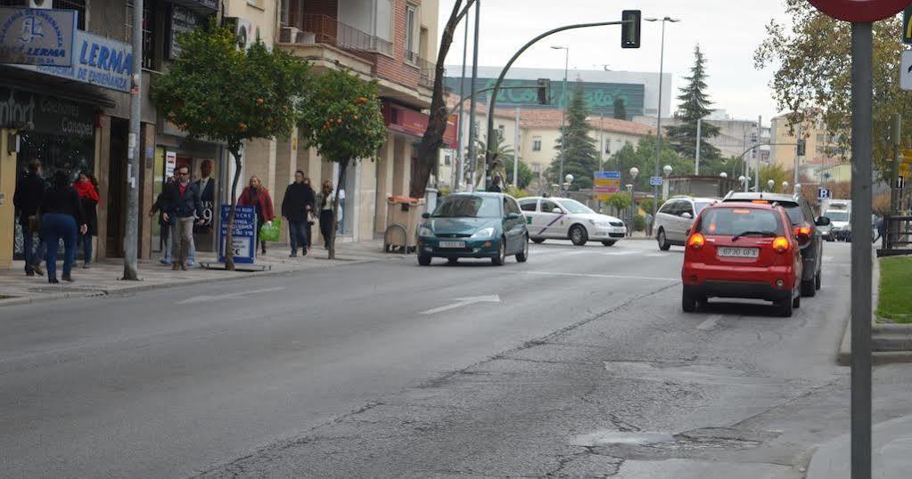 Iberos Jaen Acomodação com café da manhã Exterior foto